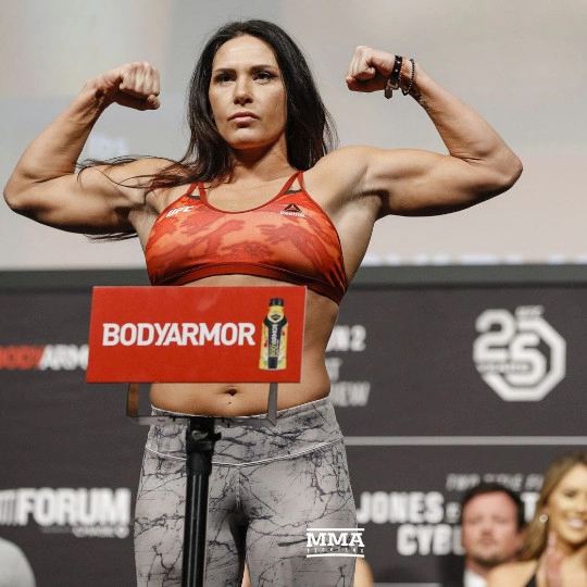 Cat Zingano Alpha