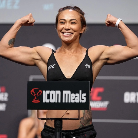Michelle Waterson-Gomez The Karate Hottie