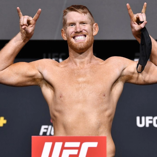 Sam Alvey Smile'n