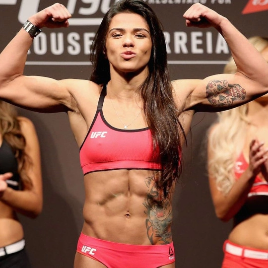ClÃ¡udia Gadelha Claudinha