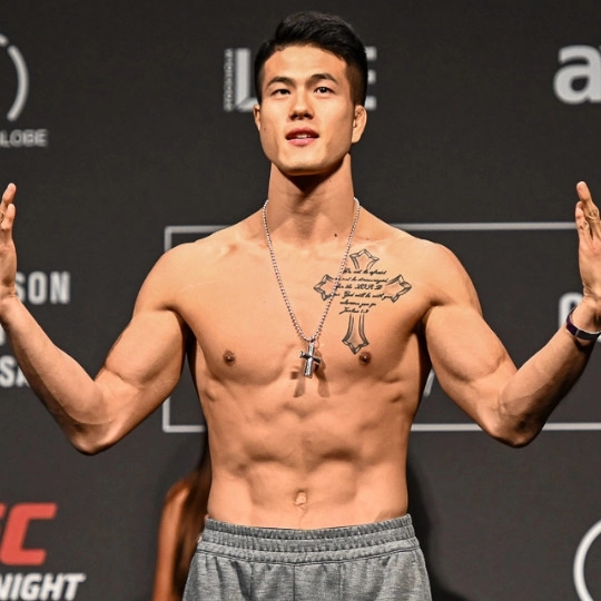 Sung Bin Jo Korean Falcon