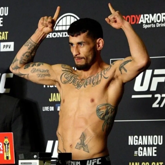 Genaro ValdÃ©z Rayadito