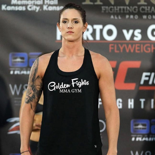 Holli Logan 