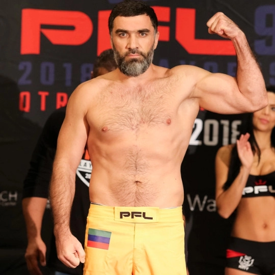 Bozigit Ataev Volk